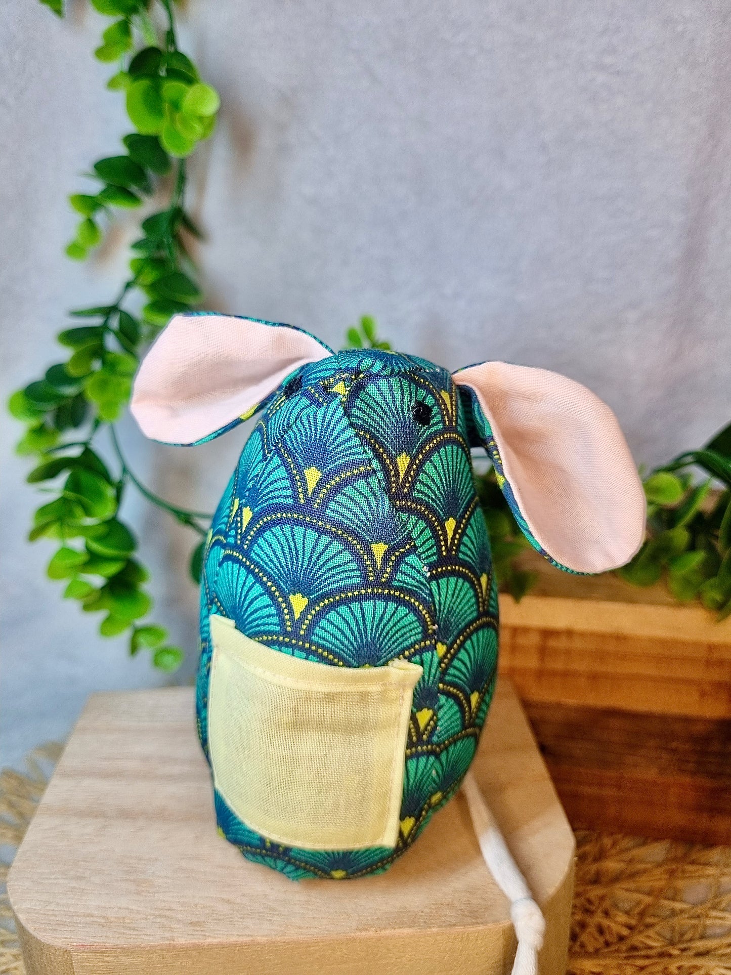 Souricette plume de paon verte