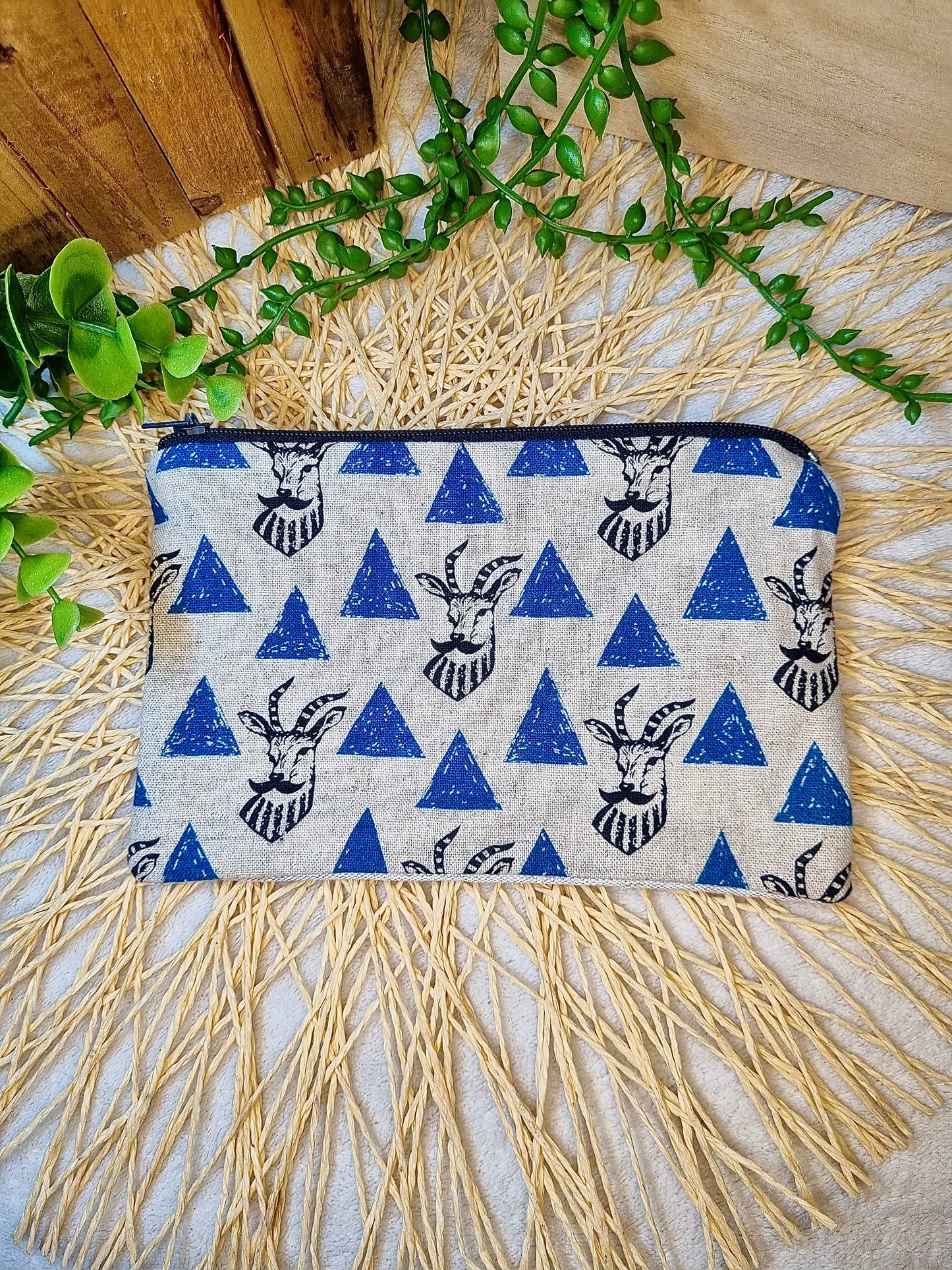 Pochette moustachue