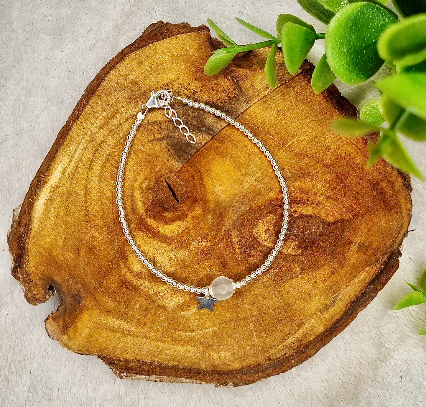 Bracelet petite étoile et perle blanche